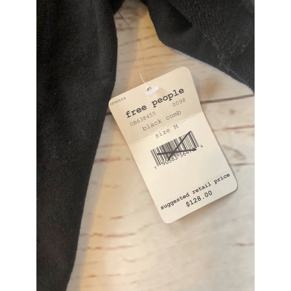 NWT FREE PEOPLE Movement “Freestyle” hoodie - Picture 6 of 7